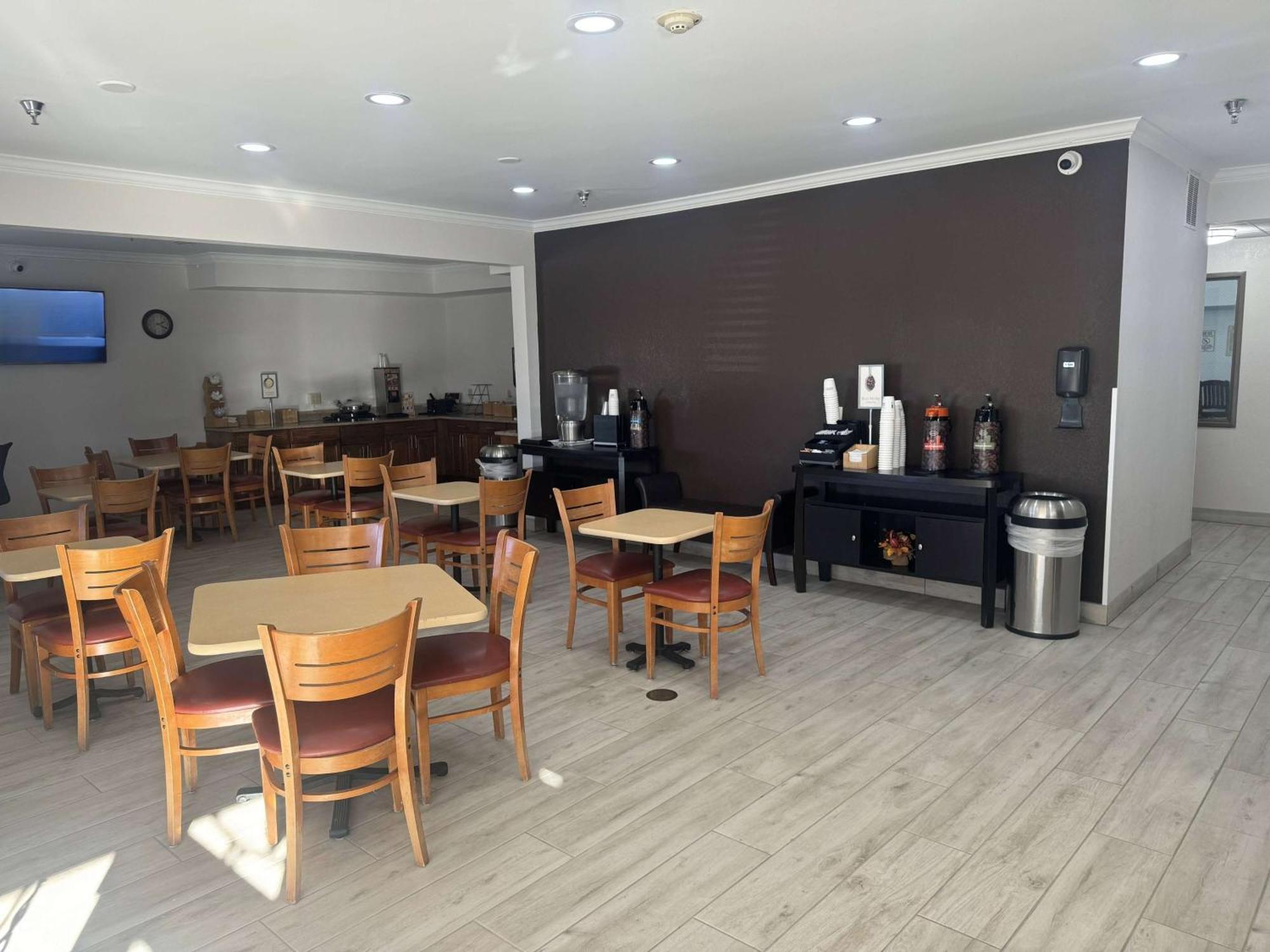 Wingate By Wyndham Sioux City Exterior photo